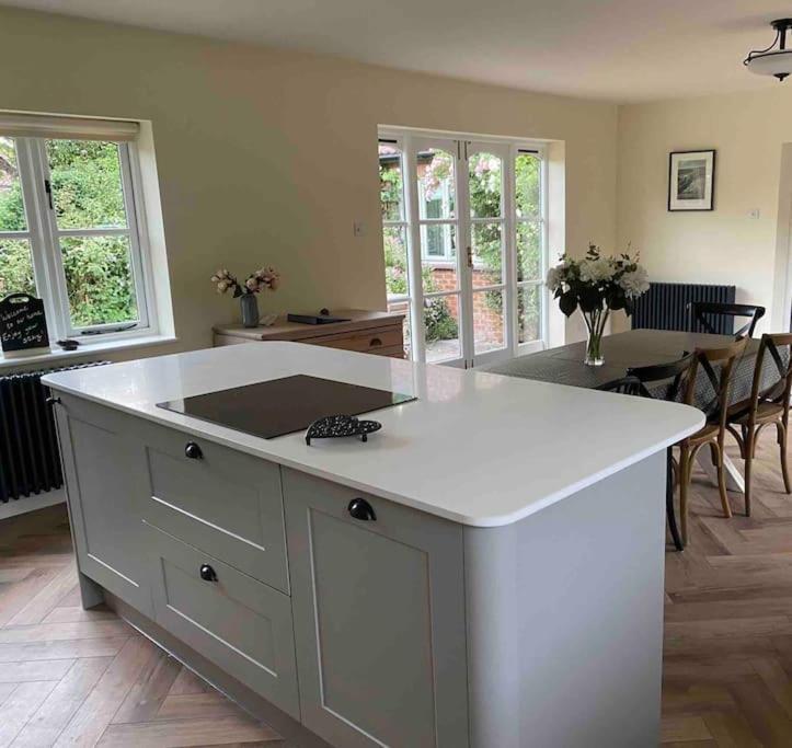 Lovely Quiet Cottage Sleeps 4 Adults, 4 Children, Dog Friendly Cley next the Sea Exterior foto